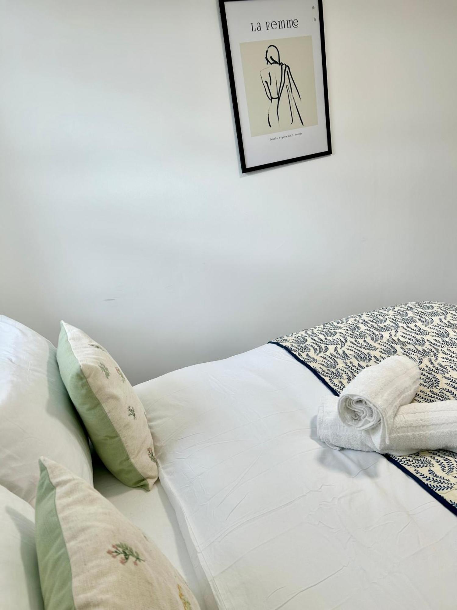 Failsworth Luxury Apartment With Free Parking By Daley Stays Manchester Ngoại thất bức ảnh