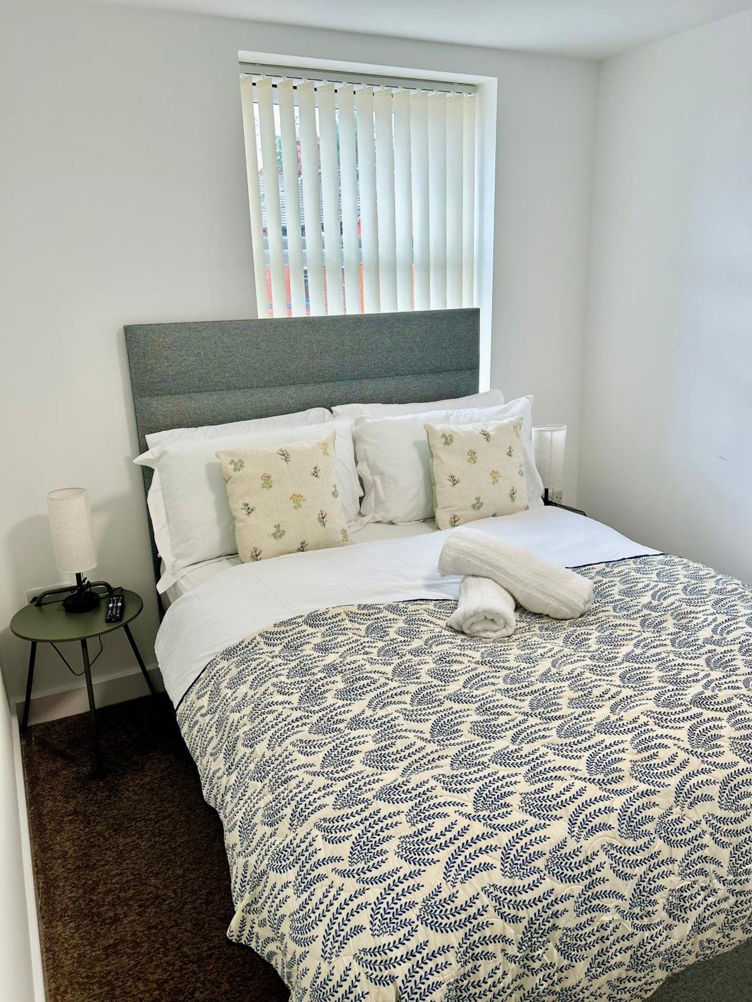 Failsworth Luxury Apartment With Free Parking By Daley Stays Manchester Ngoại thất bức ảnh